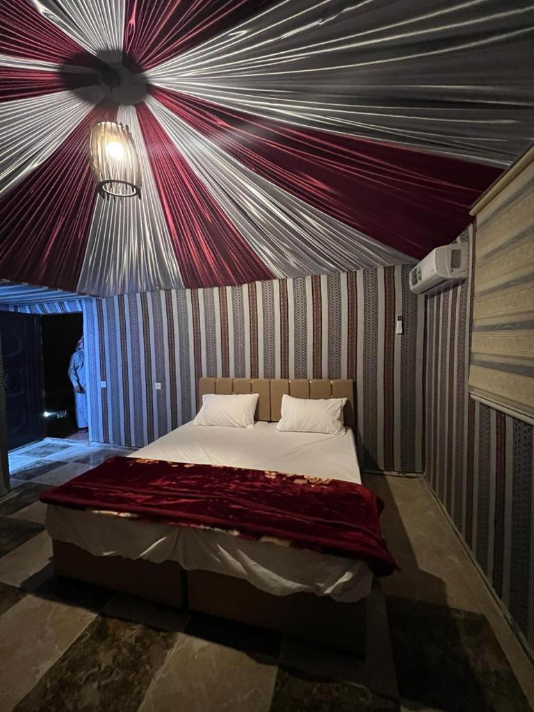 Scarlet Luxury Camp วาดิรัม ภายนอก รูปภาพ