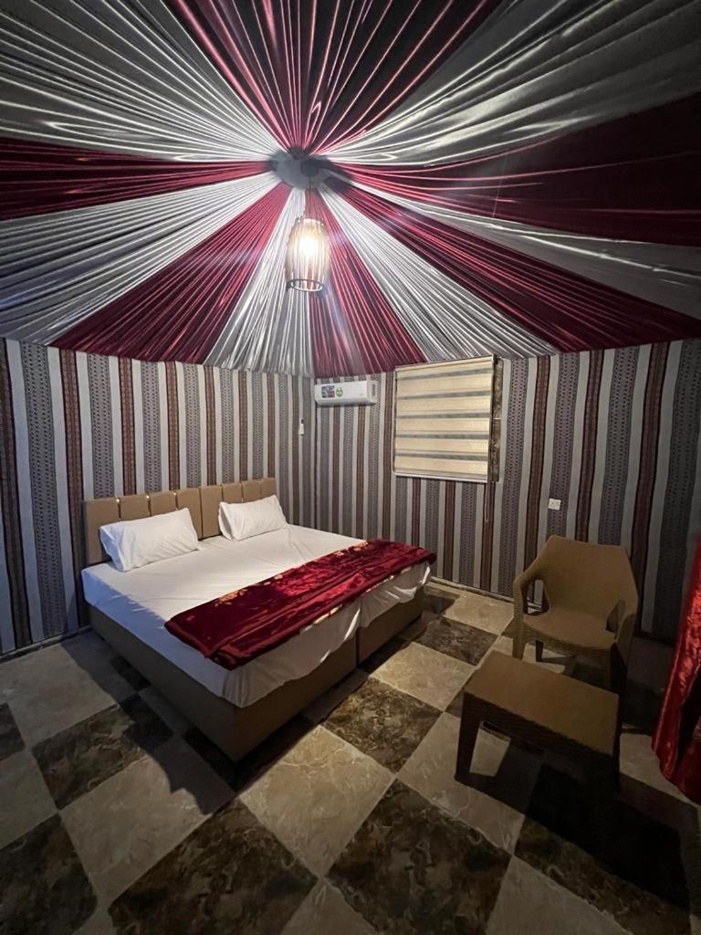 Scarlet Luxury Camp วาดิรัม ภายนอก รูปภาพ