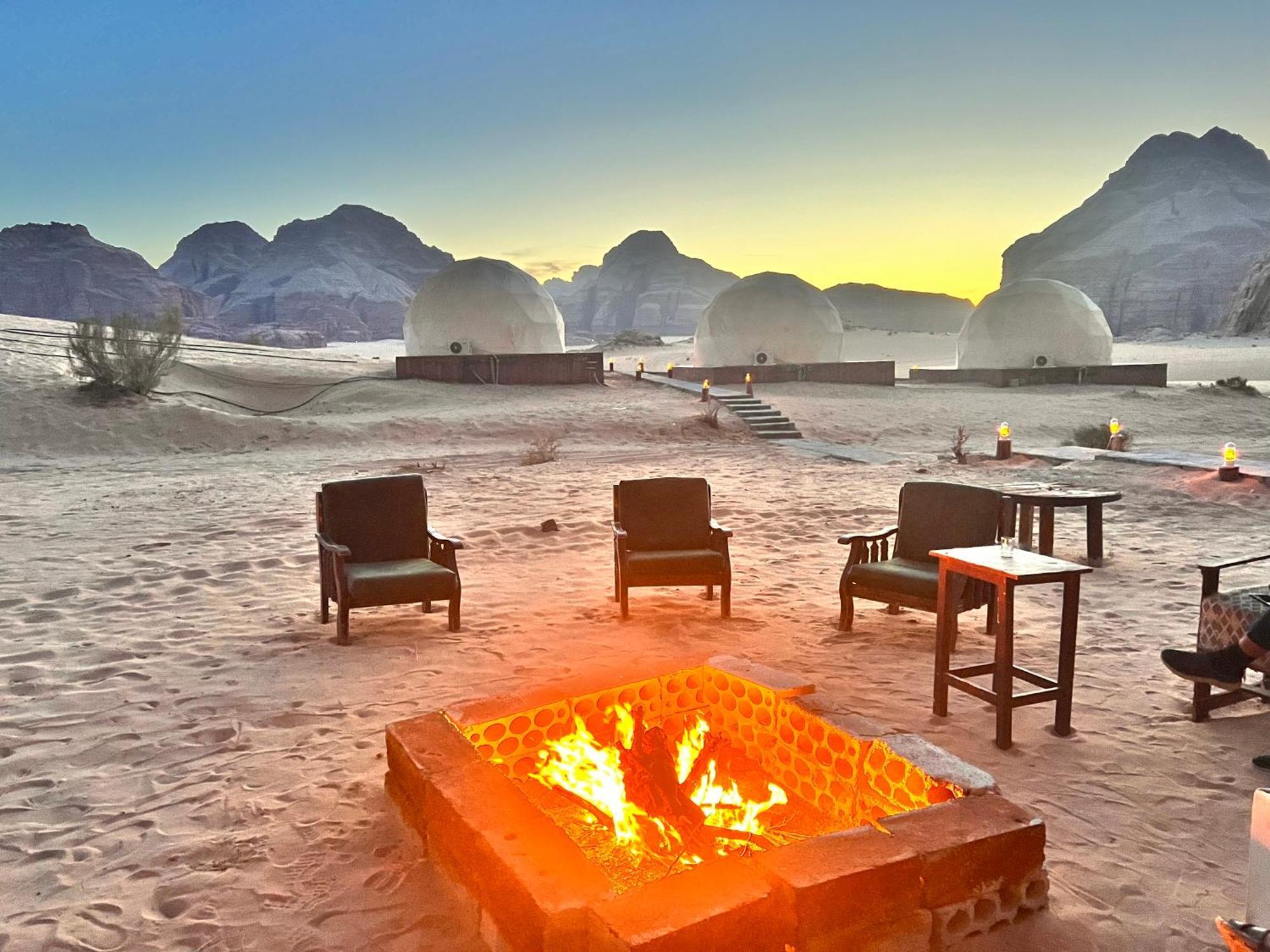 Scarlet Luxury Camp วาดิรัม ภายนอก รูปภาพ
