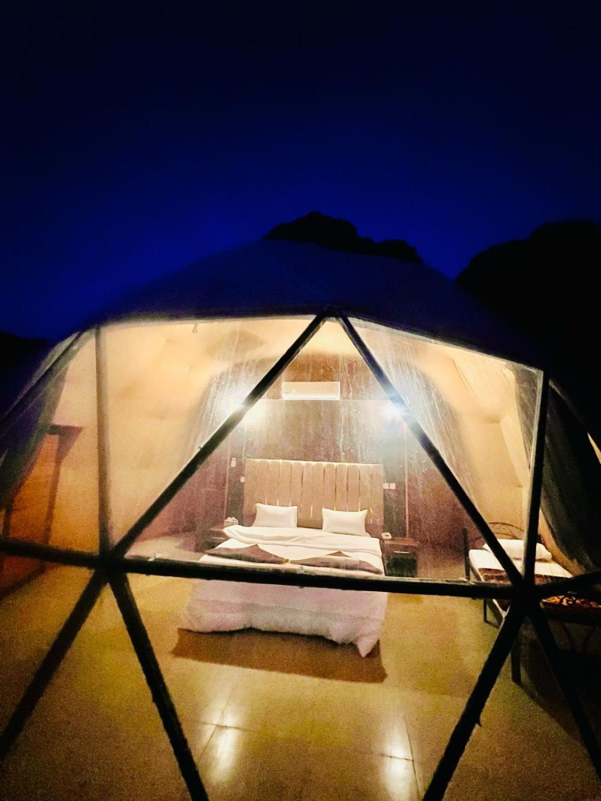 Scarlet Luxury Camp วาดิรัม ภายนอก รูปภาพ